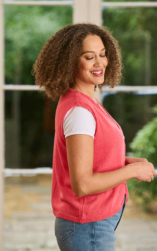 Minnie Cashmere Blend Waistcoat Scalloped Trim Coral