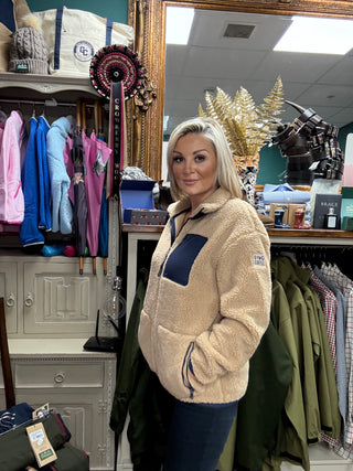 Industry Fleece Jacket in Sandstone