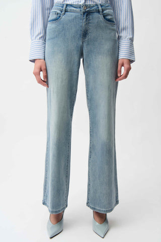 Goldie | Classic Wide-Leg Stretch Jeans Light Denim Blue