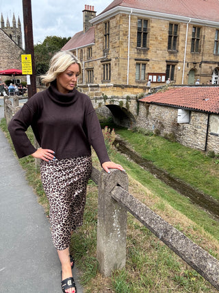 Tery Rib Neck Sweater With Snood Chocolate