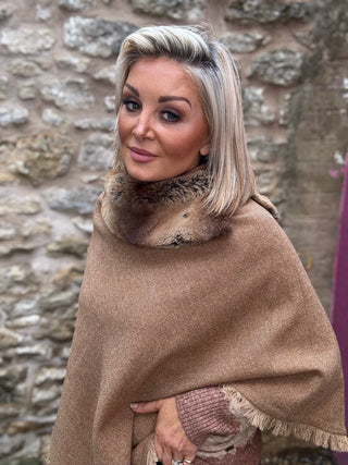 Silverfir Women's Tweed Poncho - Camel Twill