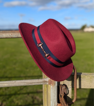 Amelia Snaffle Fedora Merlot/NAVY