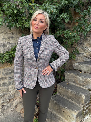 Lilian - Prince of Wales check jacket