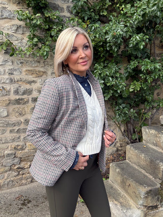 Lilian - Prince of Wales check jacket