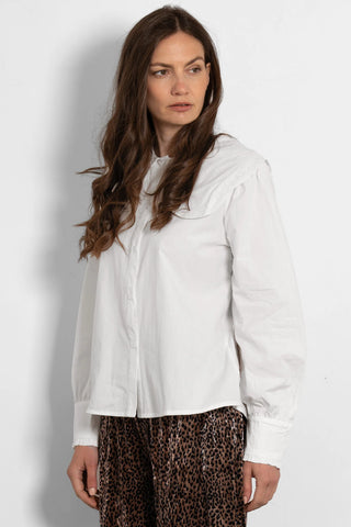 Cammie long Sleeve Cotton shirt in White with Pilgrim Collar