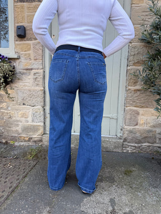 Goldie | Classic Wide-Leg Stretch Jeans  Medium Denim Blue