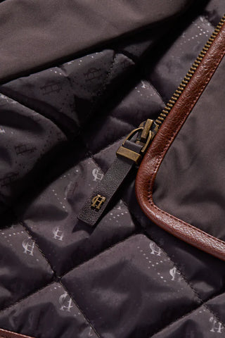 Clay Vest in Chocolate