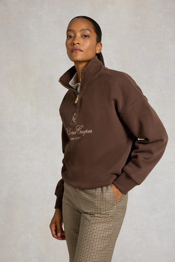 ESSENTIAL RELAXED QUARTER ZIP SWEAT - WALNUT