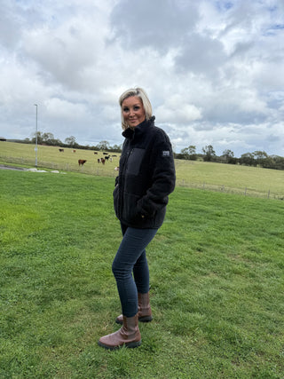Industry Fleece Jacket in Black