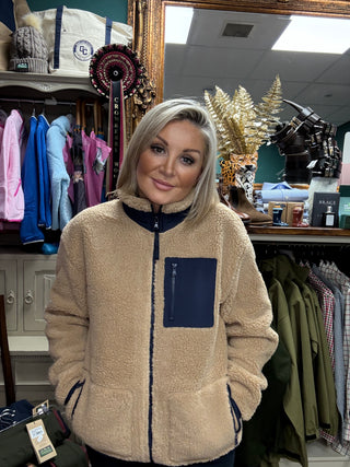 Industry Fleece Jacket in Sandstone