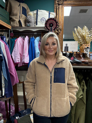 Industry Fleece Jacket in Sandstone