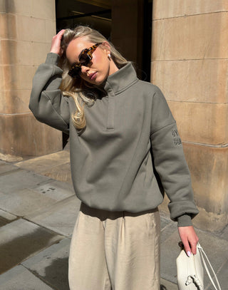 Snap Collar Sierra Sweatshirt in Olive