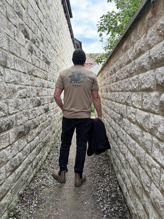 Swazi Reverse Tahr Tee Tussock