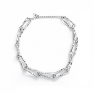 Oversized Hammered Paperchain Necklace in Silver